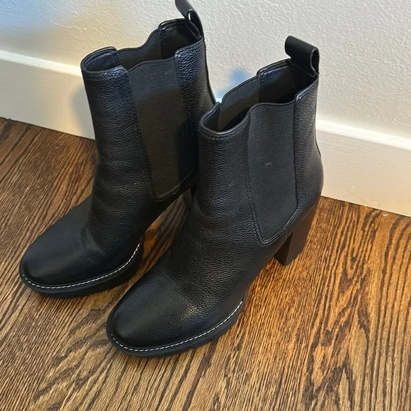 Boots - Picture 2 of 5